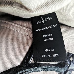 day and mood levie tote